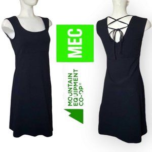 MEC black organic cotton sleeveless criss cross deep V back dress size medium